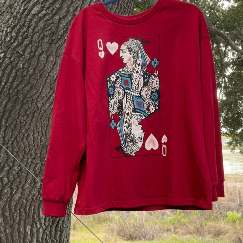 Red Queen of Hearts Graphic Sweatshirt
